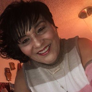 Meet your Posher, Juliette